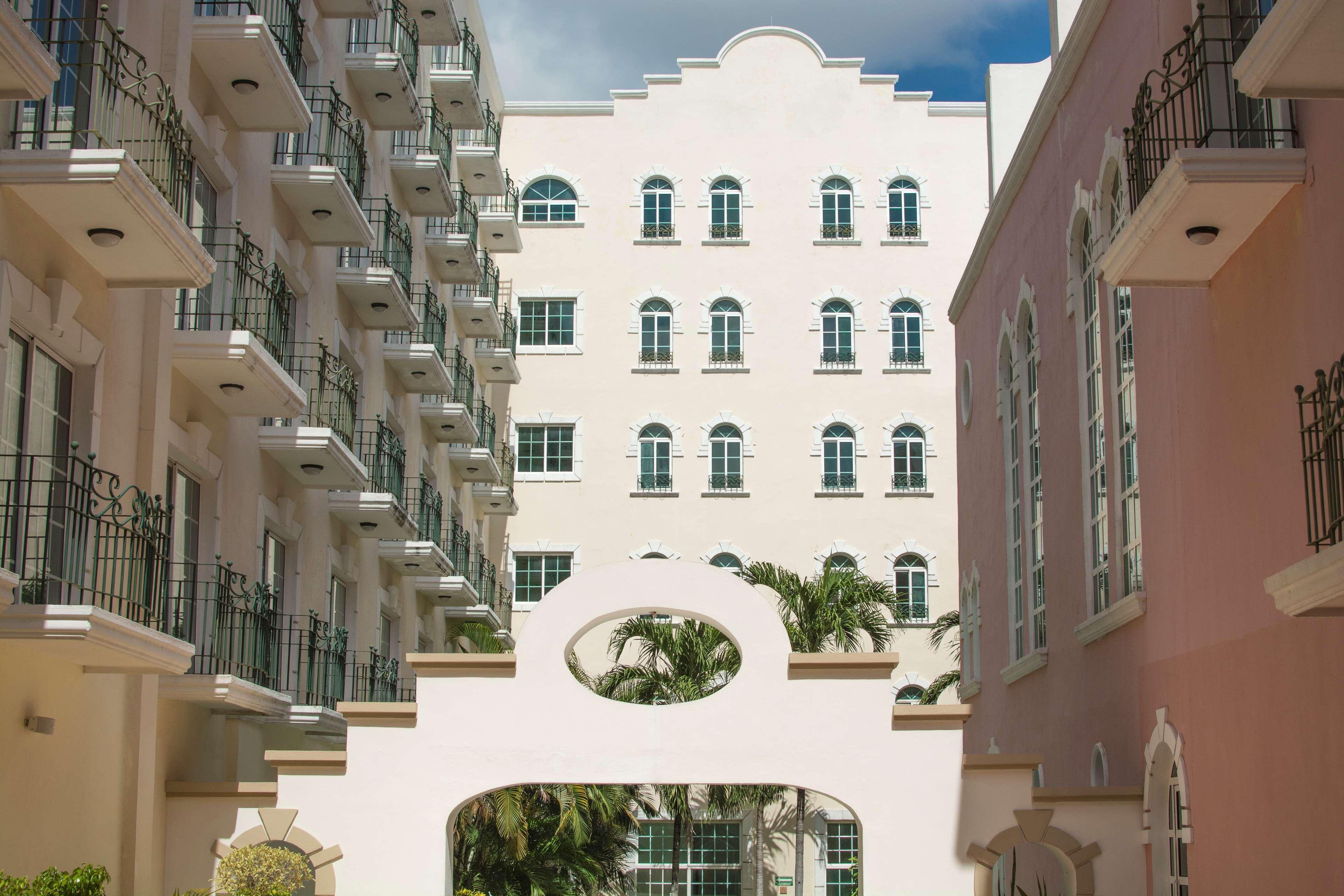 Villa Mercedes Curio Collection By Hilton Merida Exterior photo